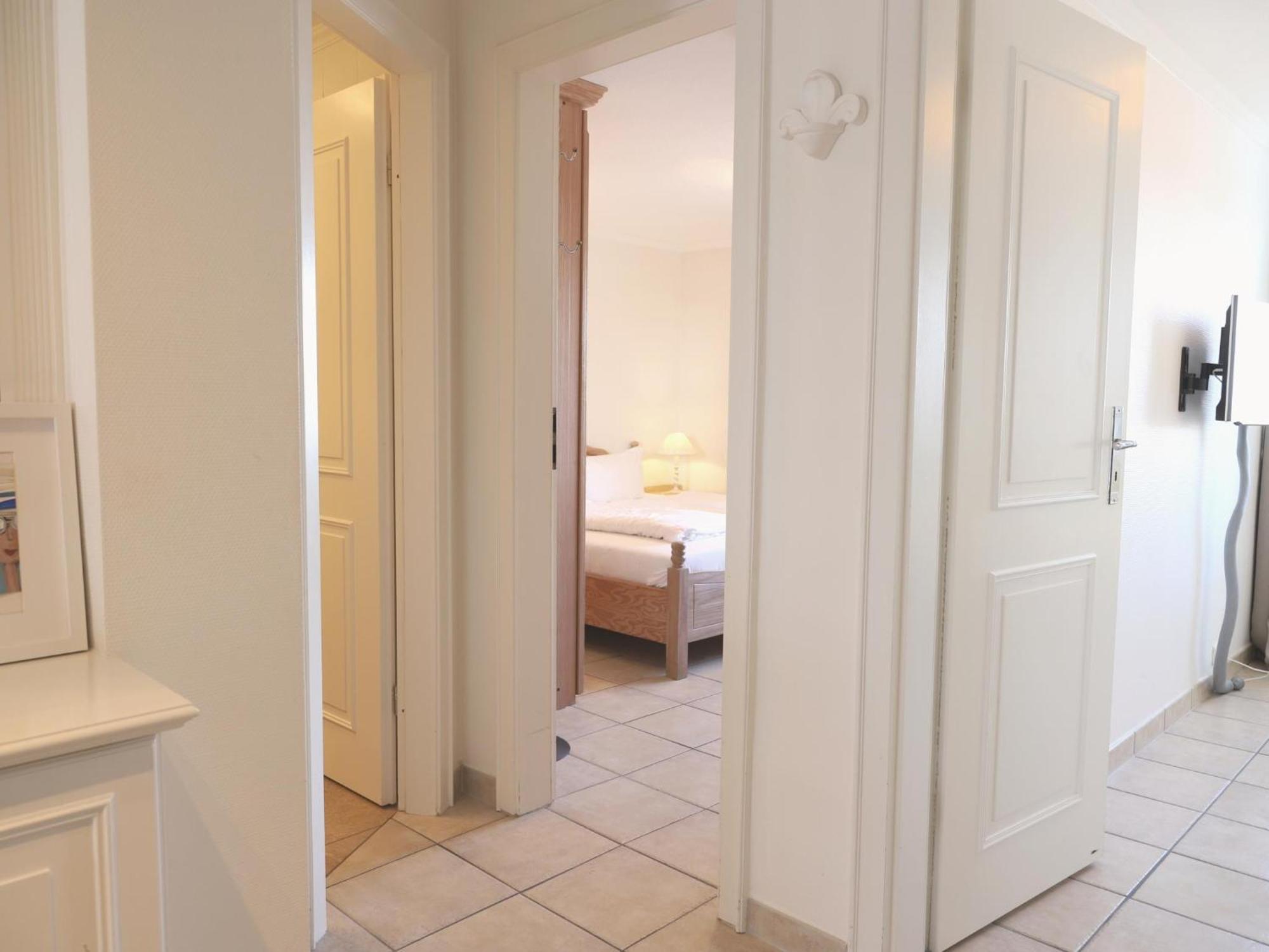 Strandnahe Ferienwohnung, Zentral Gelegen, Wlan Und Balkon, Andreas Dirks-Str. 1 Westerland Kültér fotó