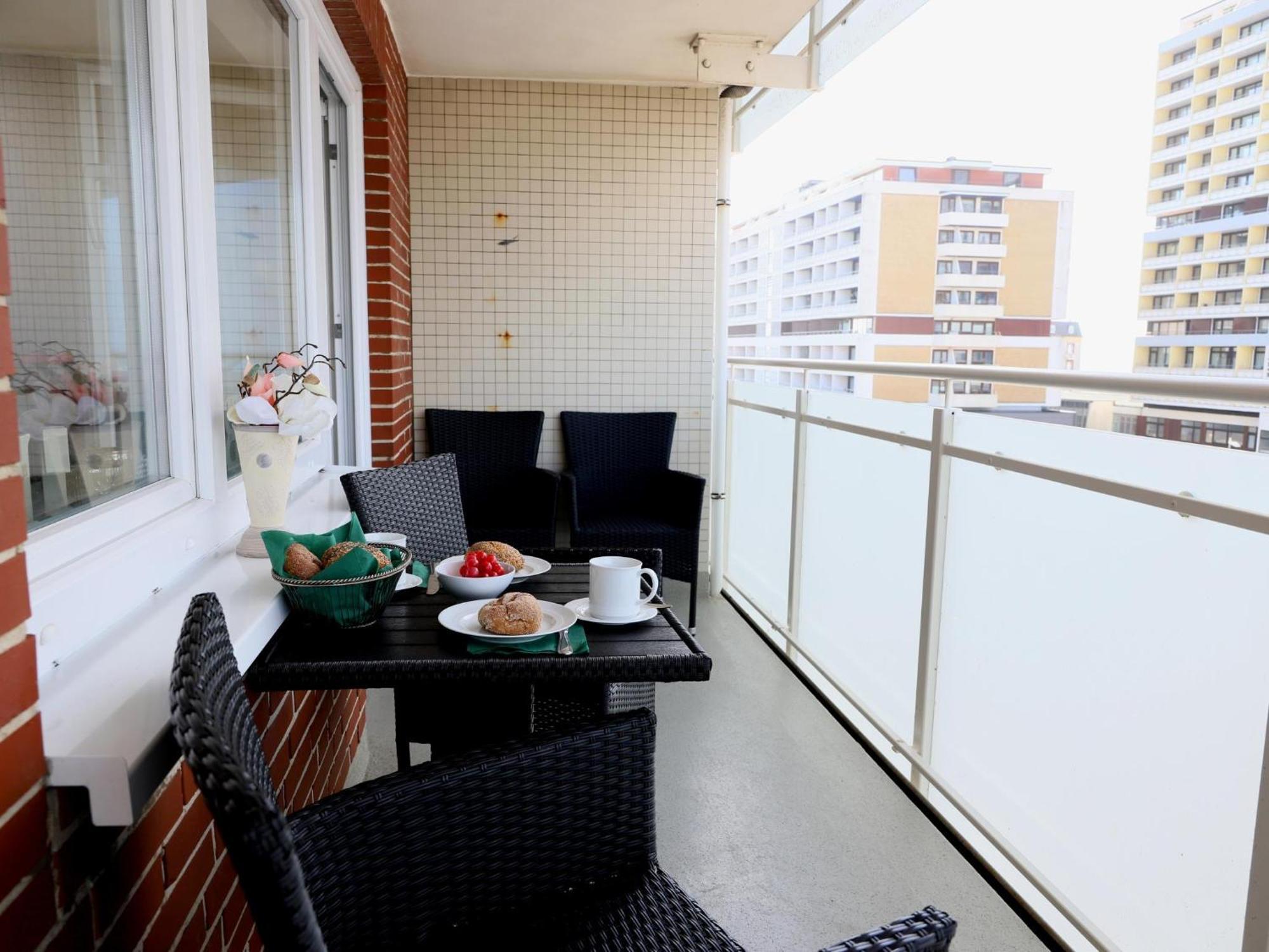 Strandnahe Ferienwohnung, Zentral Gelegen, Wlan Und Balkon, Andreas Dirks-Str. 1 Westerland Kültér fotó