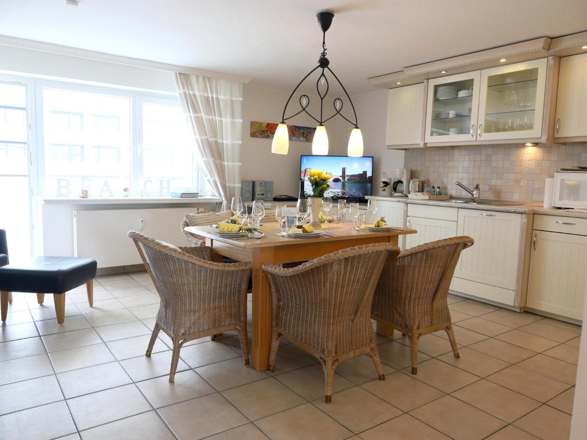 Strandnahe Ferienwohnung, Zentral Gelegen, Wlan Und Balkon, Andreas Dirks-Str. 1 Westerland Kültér fotó